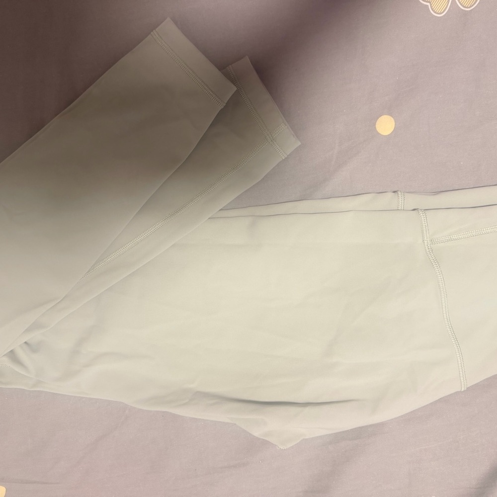 Aritzia Gray Leggings